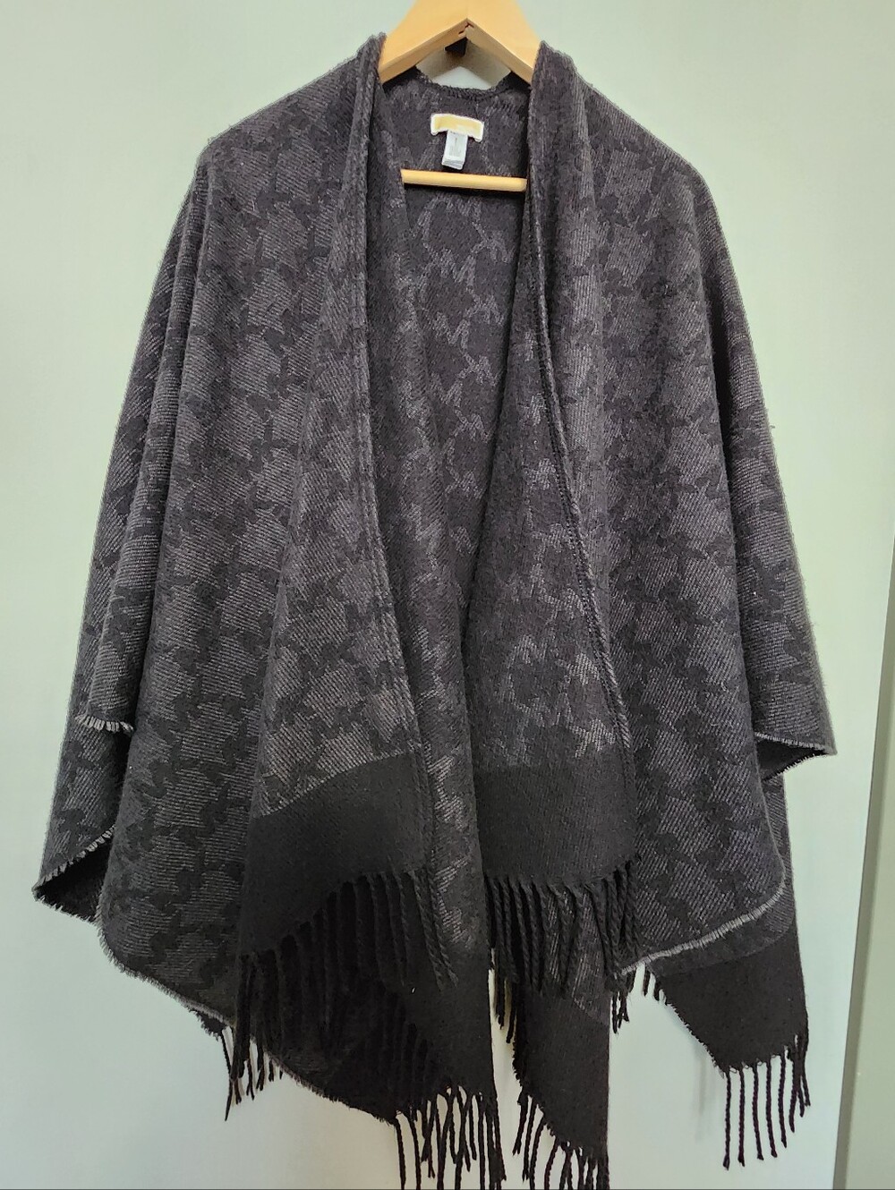 Michael Kors Black & Gray Houndstooth Fringe Poncho